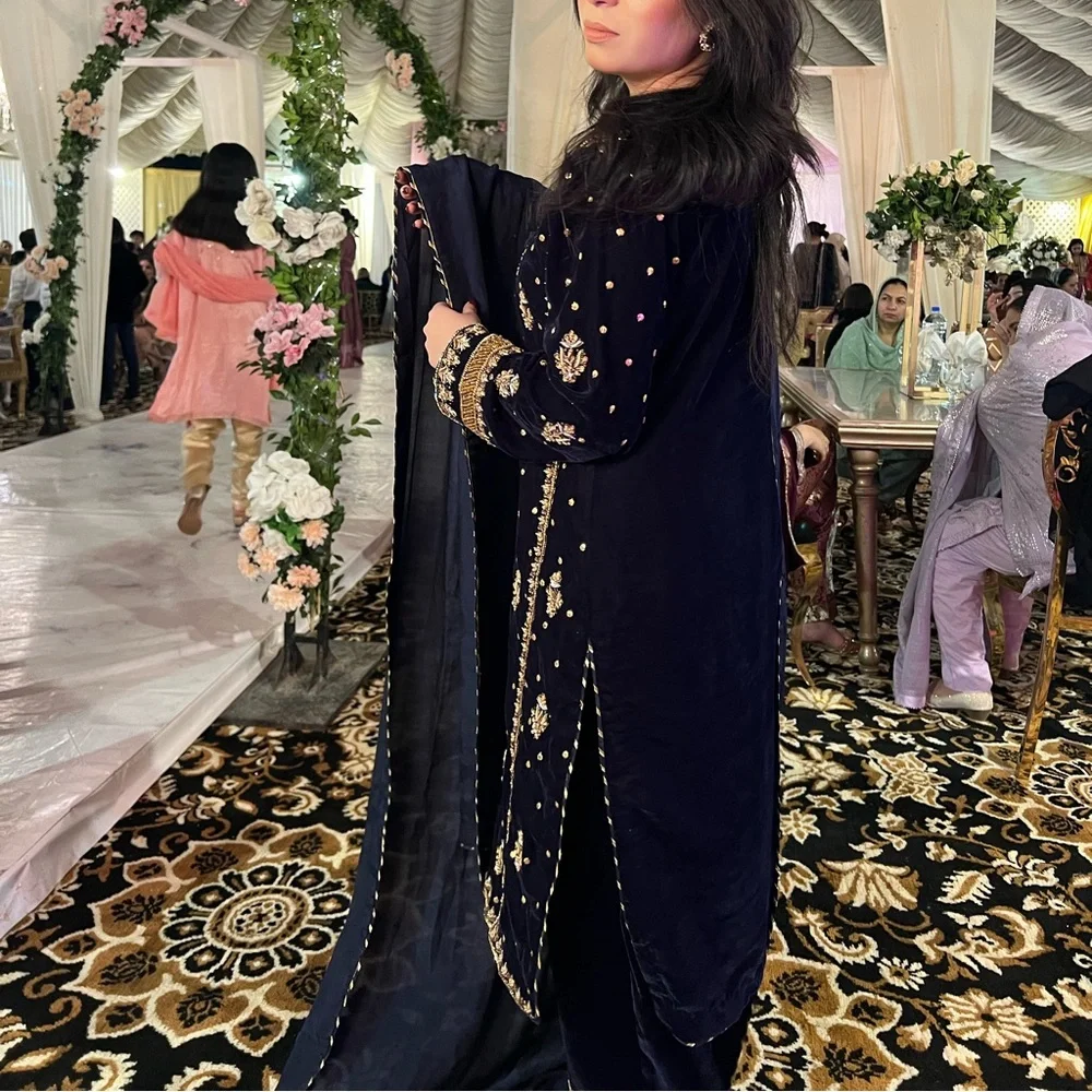 Pakistani Dress Brand New. Worn Once - Picture 6 of 8